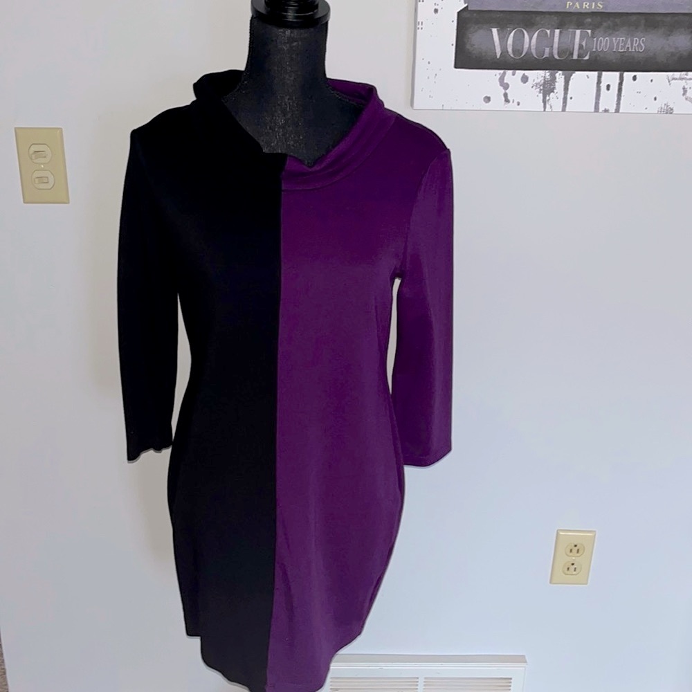 209 brand purple and black color block dress cowl neckline with 3/4 sleeves